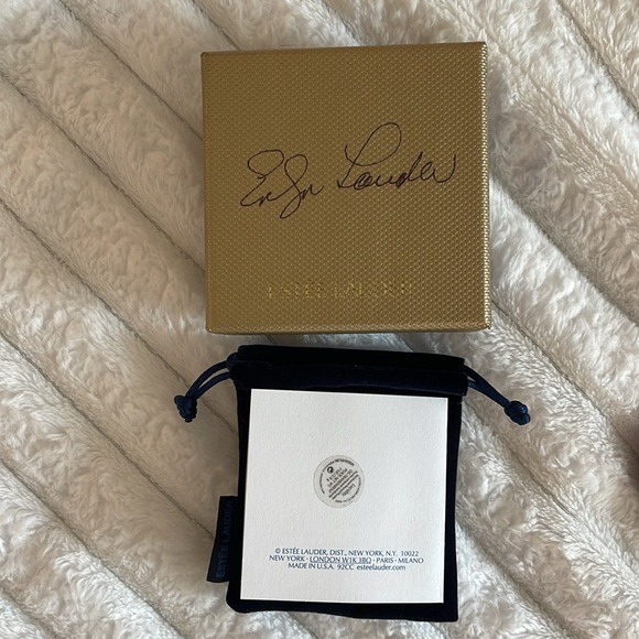 Estee Lauder Ruby Shimmer Lucidity Translucent Pressed Powder Compact NWT - Picture 9 of 10